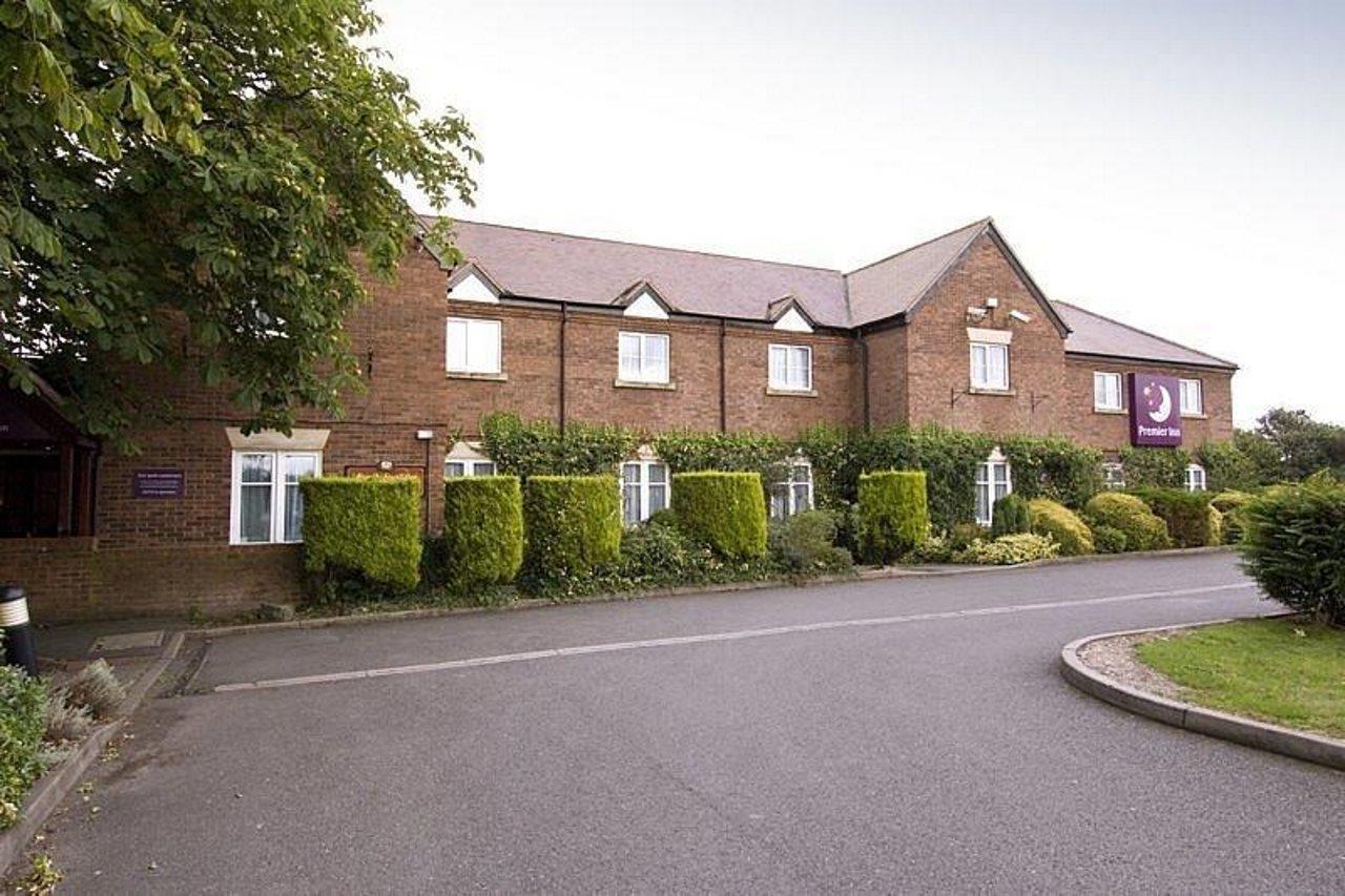 Premier Inn Lichfield North East Exterior photo