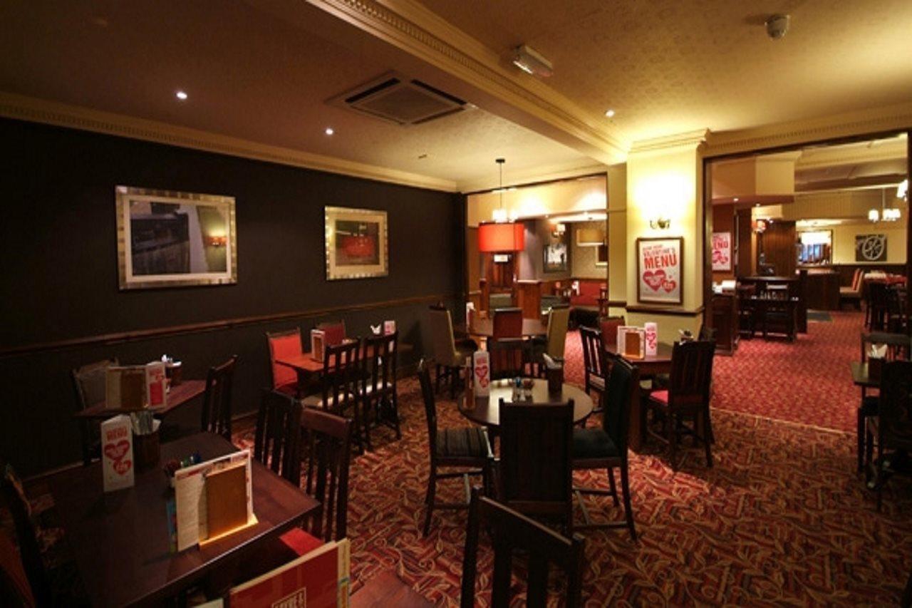Premier Inn Lichfield North East Exterior photo