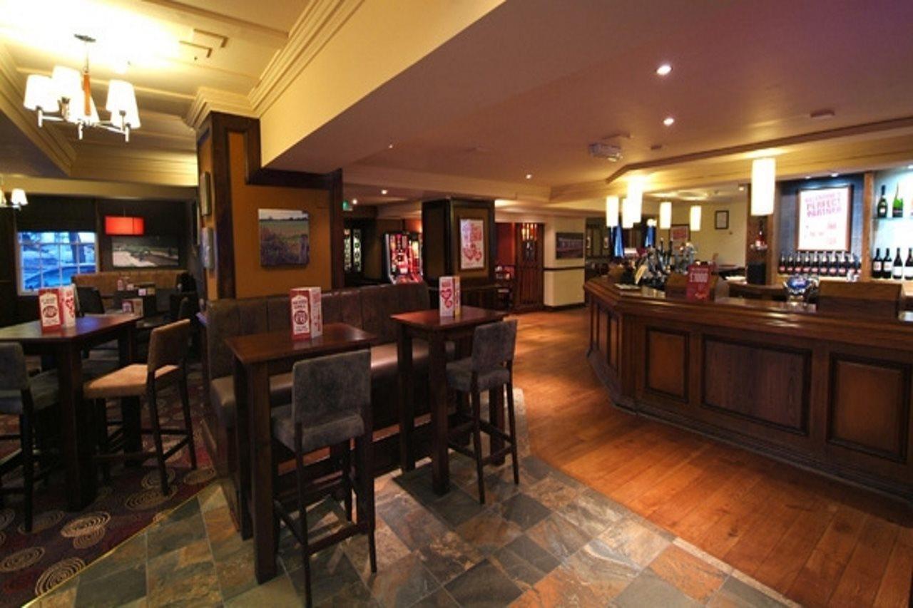 Premier Inn Lichfield North East Exterior photo
